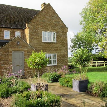 Weston Hill Farm Bed and Breakfast Moreton Pinkney Exteriör bild