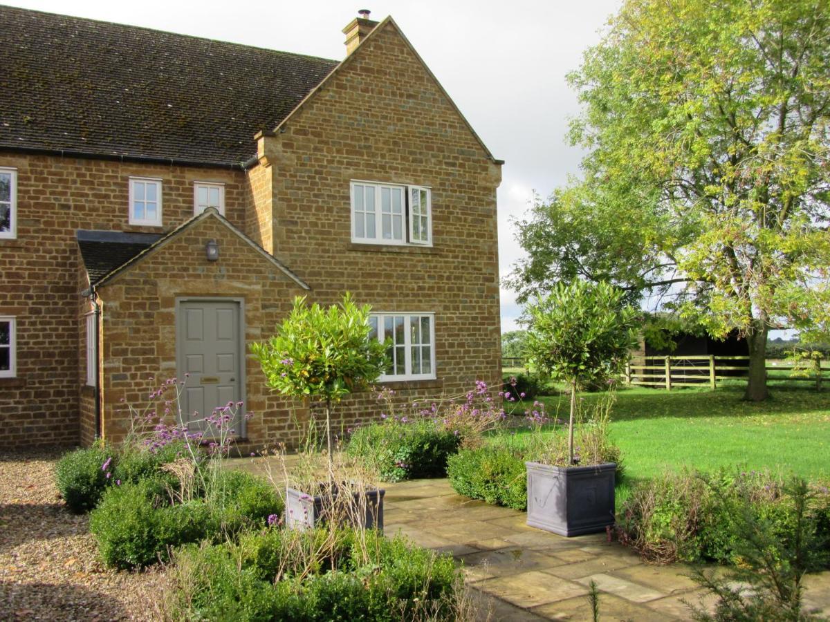 Weston Hill Farm Bed and Breakfast Moreton Pinkney Exteriör bild