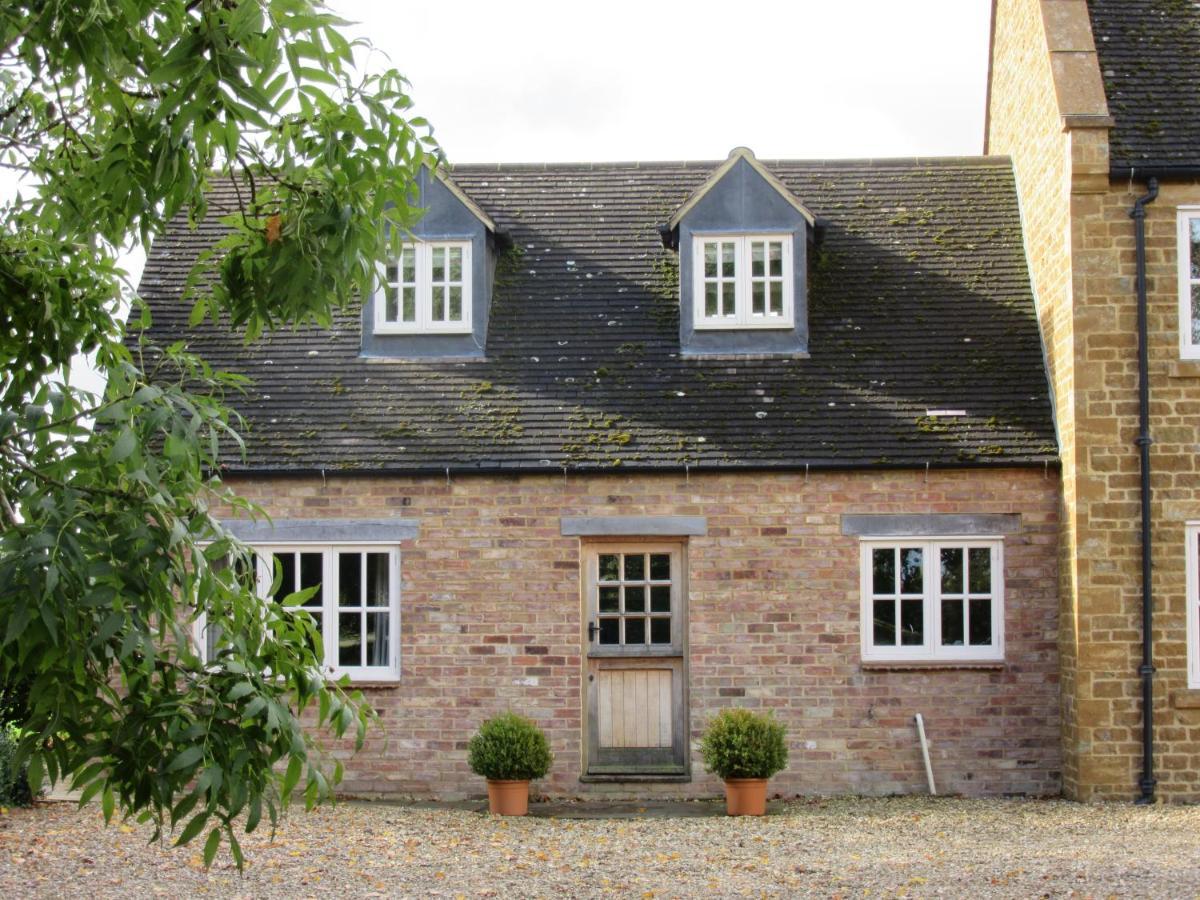 Weston Hill Farm Bed and Breakfast Moreton Pinkney Exteriör bild