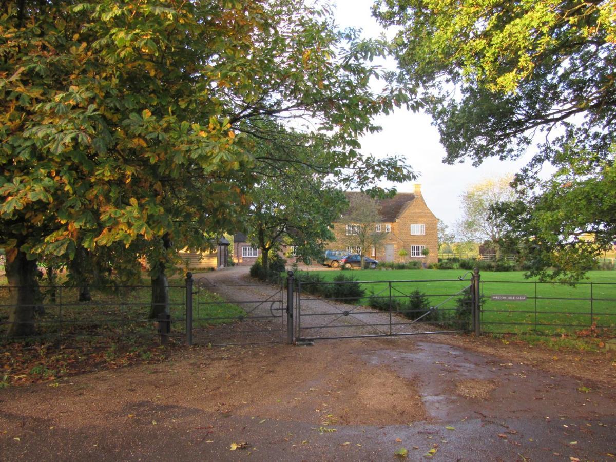 Weston Hill Farm Bed and Breakfast Moreton Pinkney Exteriör bild